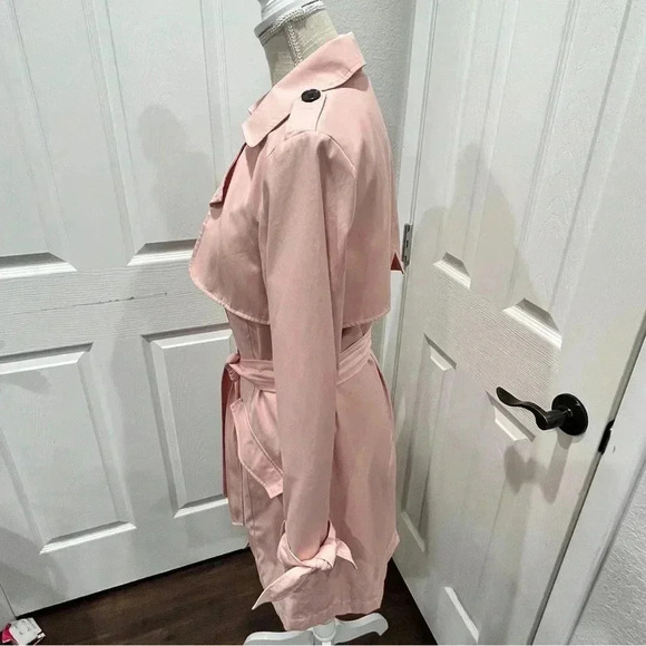 Jones NY Barbie Core, Pink, Rain Jacket, lined, w wrist ties & waist tie - Picture 10 of 12